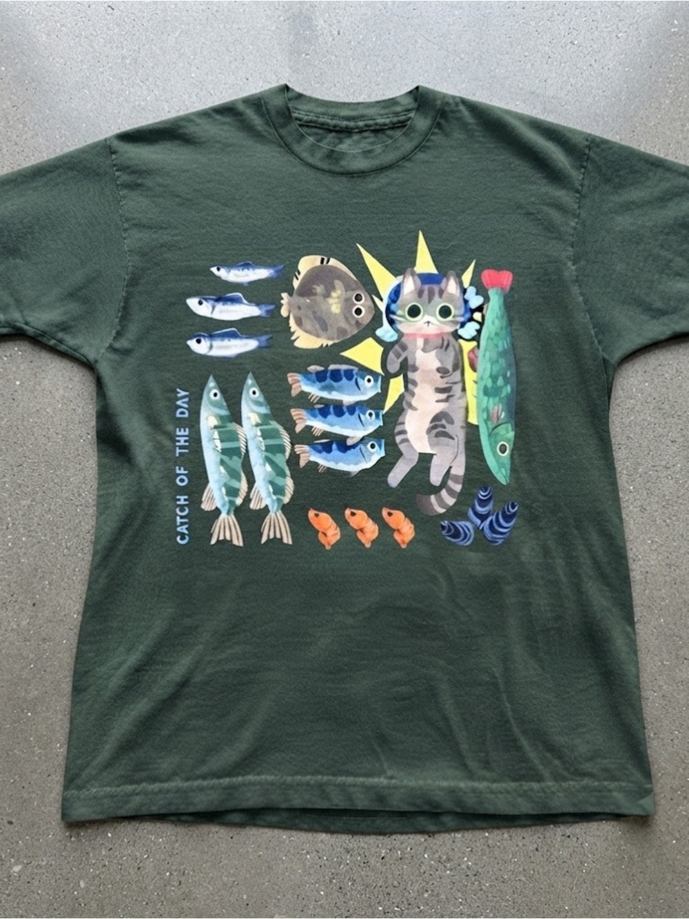 Cute Cat Catch Of The Day Fish Seafood Graphic Gildan T-shirt